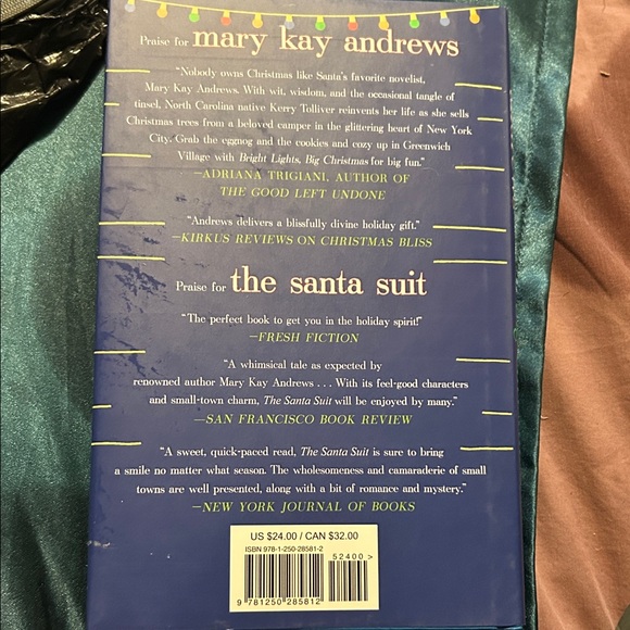 'Bright Lights, Big Christmas' Novel - hardback Cover. By Mary kay Andrews. 24$ - Picture 2 of 6